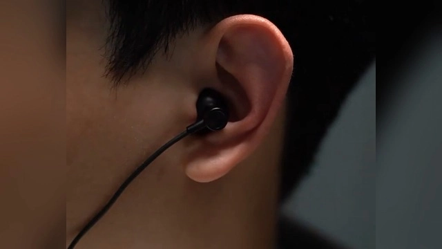 EK1587 Wireless Headphone