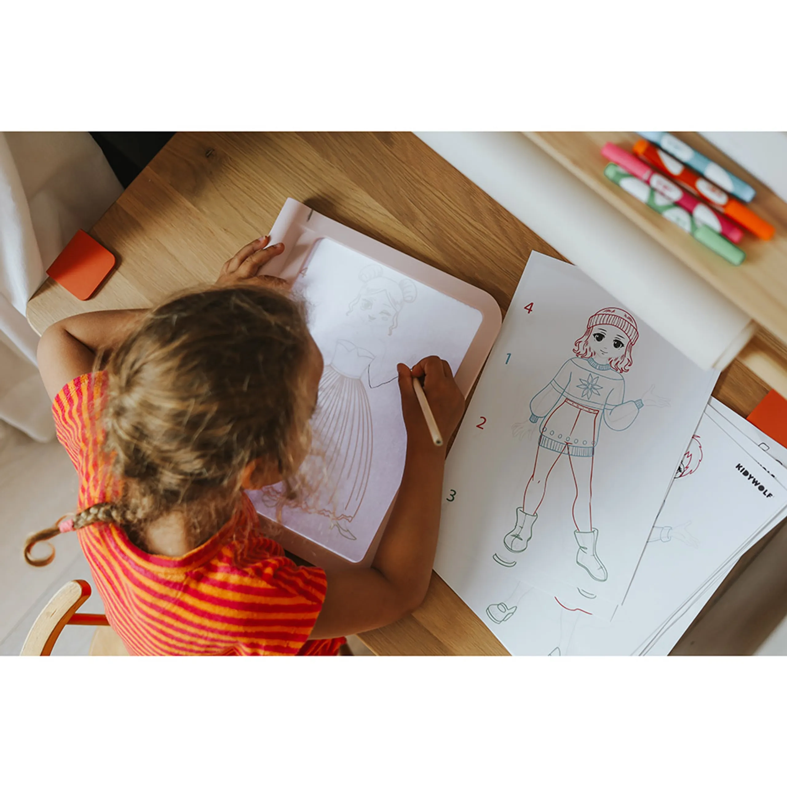 Kidydraw Pro - 4 neon chalk markers 1 pencil