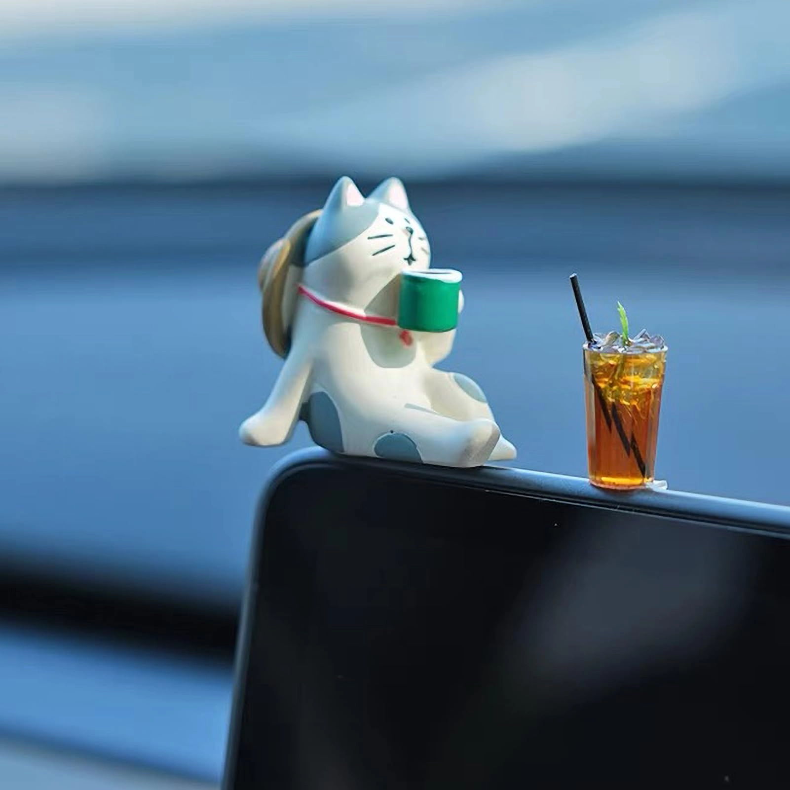 Lucky Cat - Resin
