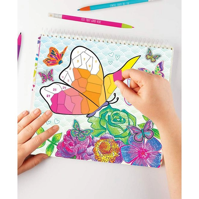 Crayola Creations Activity Sticker Book 300 pcs