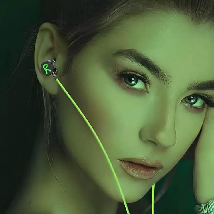 In-Ear Headphones Basic Wired Earbud