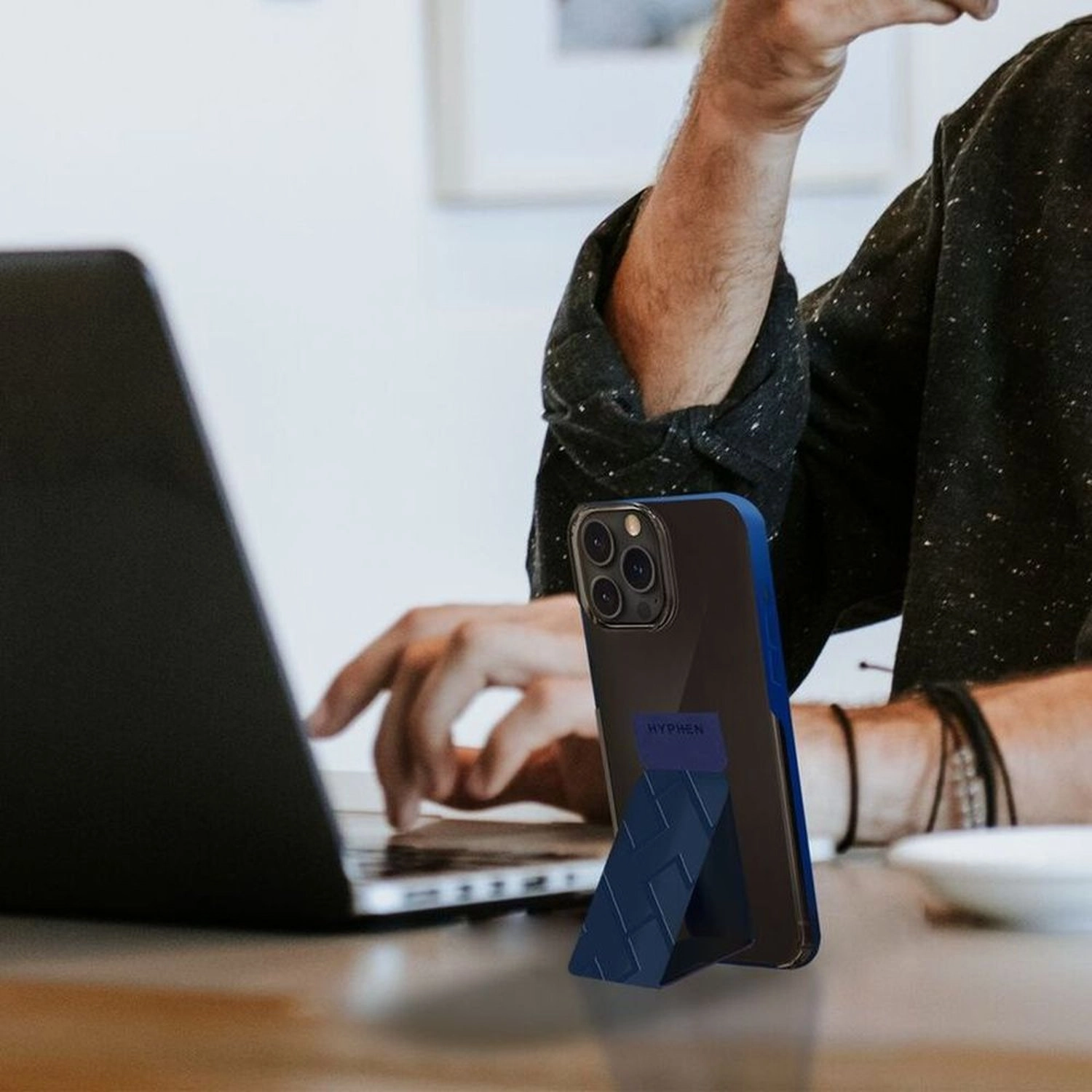 Grip Holder Back Case for iPhone 14 Pro Max