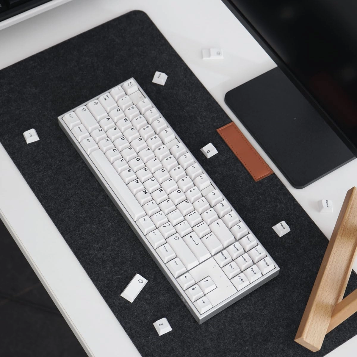 White Black Gradient Keycaps Set - Wired