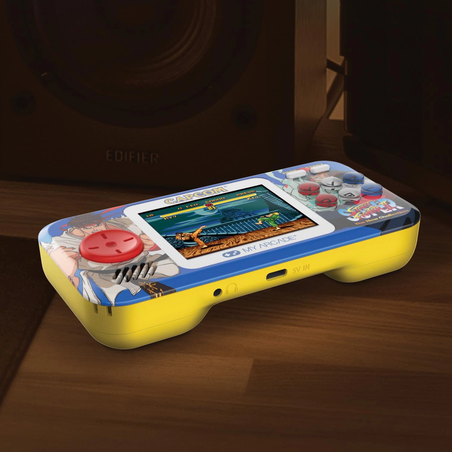 Street Fighter II Pocket Player Pro - 2.75" full color display Includes Super Street Fighter II and Street Fighter II': Special Champion Edition