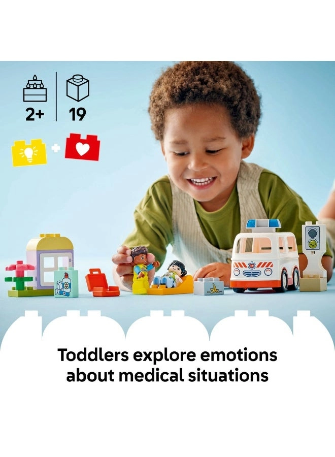 DUPLO Ambulance & Driver (10447) - Vehicle