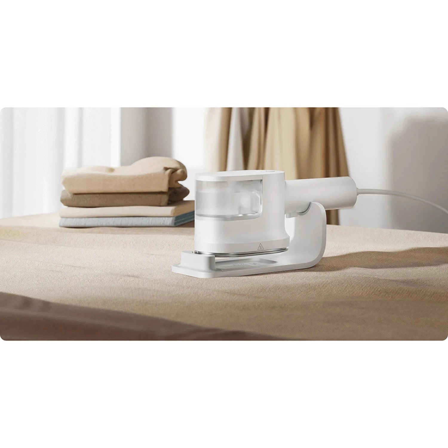 B502CN - Handheld Steam Iron