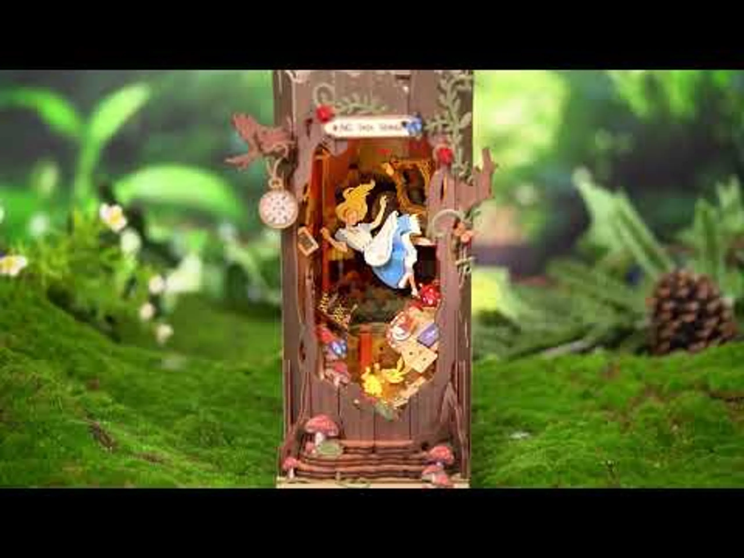 Fall Into Wonder Book Nook - 300 Pc