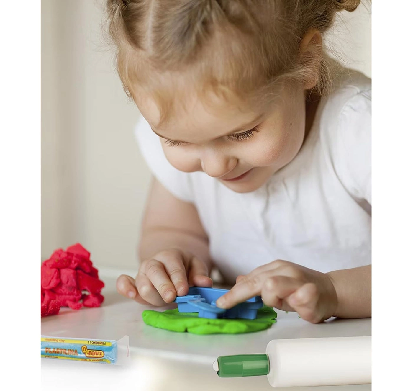 Plastilina - 1 Bucket 6 Clay Bars 3 Cutters 3 Tools 1 Sheet