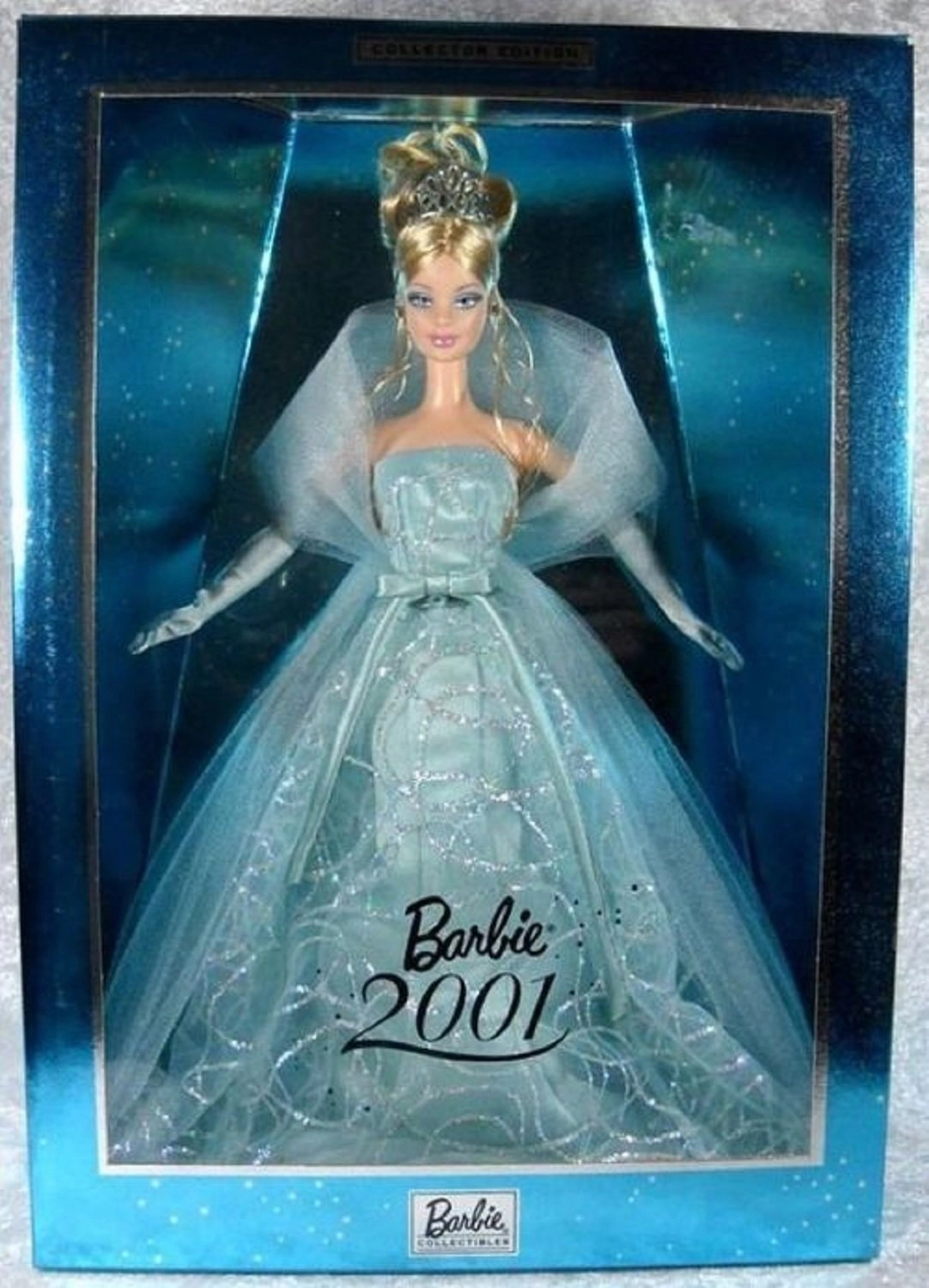 Mattel Barbie Holiday Angel - Collector Edition 2001 Ages 15+