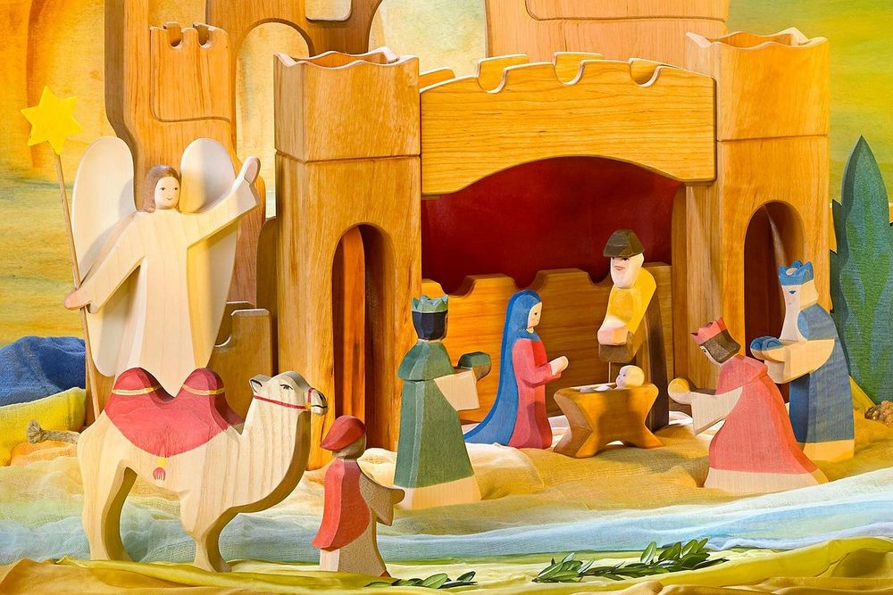 Angel With Star (24401497-4000)