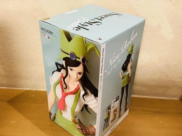 NICO ROBIN - ONE PIECE (23 cm) (BP18392)