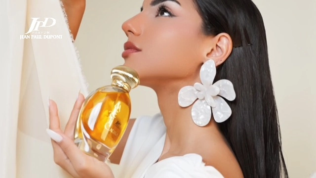 Majestic Aura Eau de Parfum 100ml
