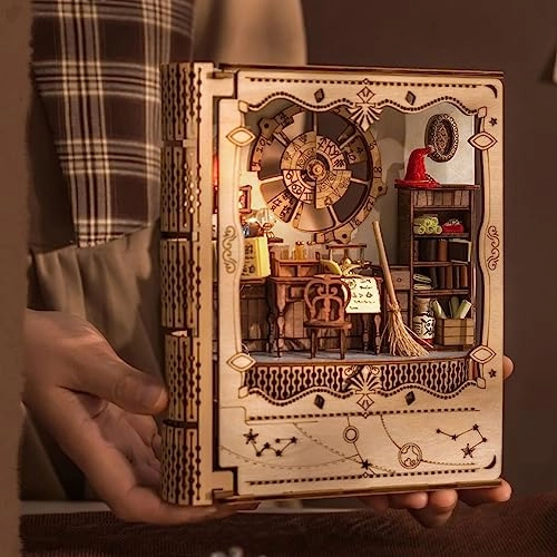 Cherry Blossom Alley - 1:24