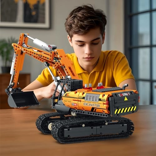 22003 Excavator - 1106 pcs for ages 14+ Remote Control Motorized
