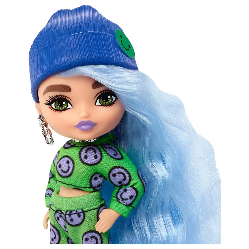 Barbie Extra Minis - 5.5 in Doll Stand Ages 3+