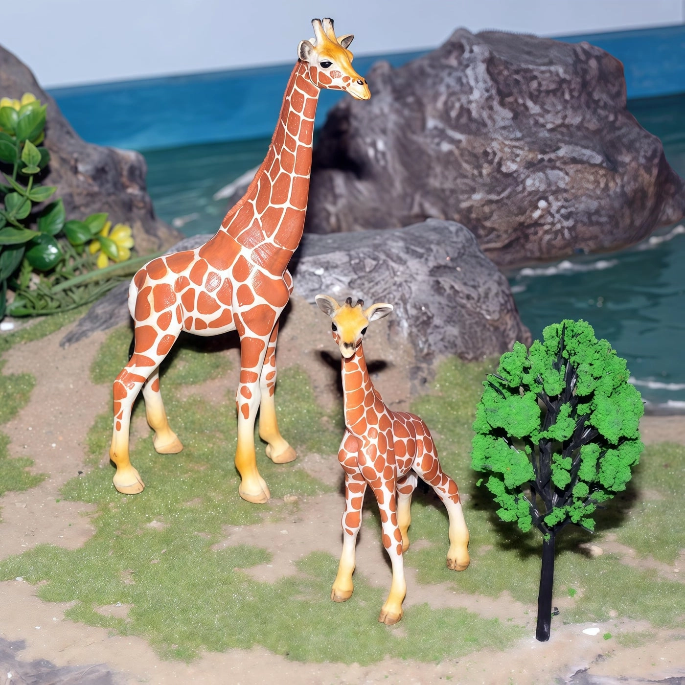 Giraffe Figurines - Giraffe 2PCS (10.16 to 15.24 cm)
