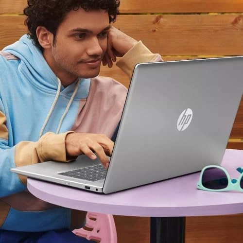 Essential - 17.3'' Ryzen 5 7430U 64GB DDR4 512GB SSD