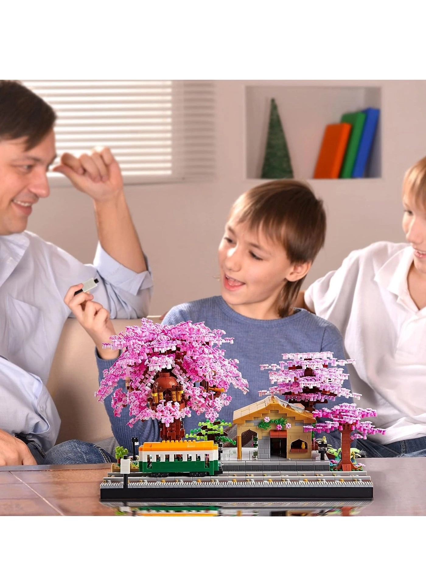 Cherry Blossom Train Station - 3668 pcs