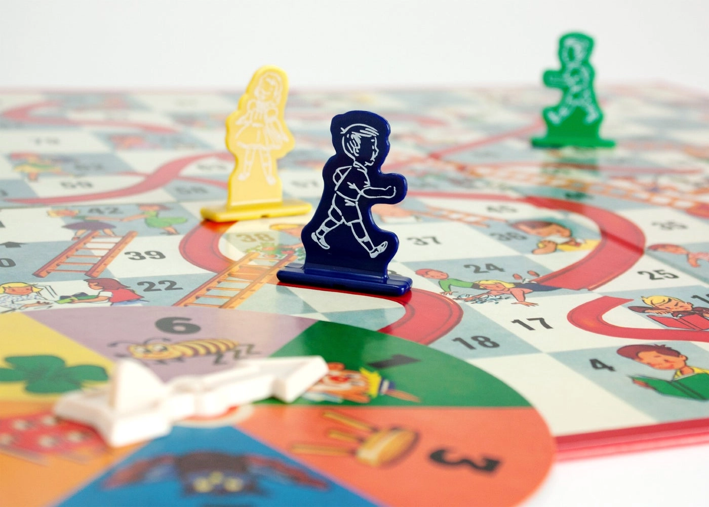 Chutes and Ladders Nostalgia Edition