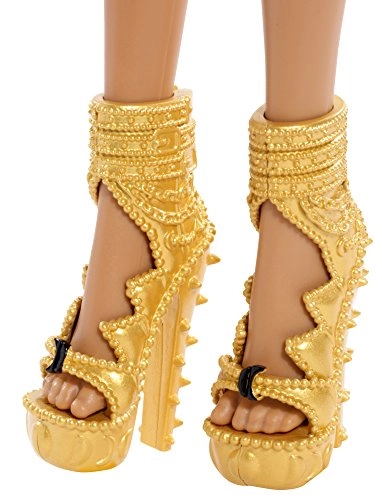 Clawdeen Wolf Doll - Frights, Camera, Action Black Carpet Ages 6+