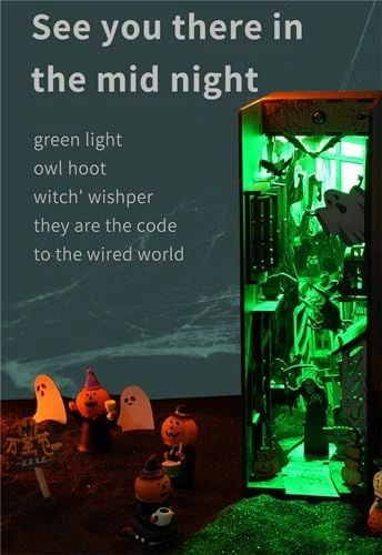 Book Nook Miniature Kit - Alien Hub 1:30