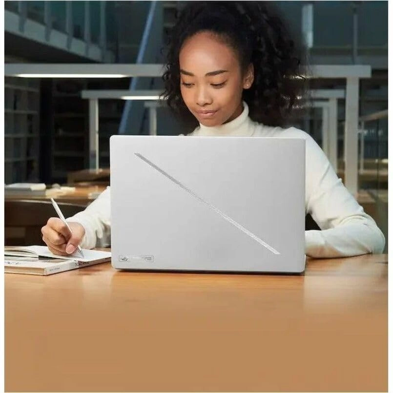 ROG Zephyrus G16 GU605CX - 16'' Core Ultra 9 285H 64GB DDR5 2TB SSD