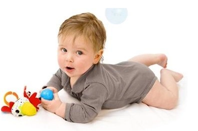 Rooster 'Shake me' Rattle - 3 Months