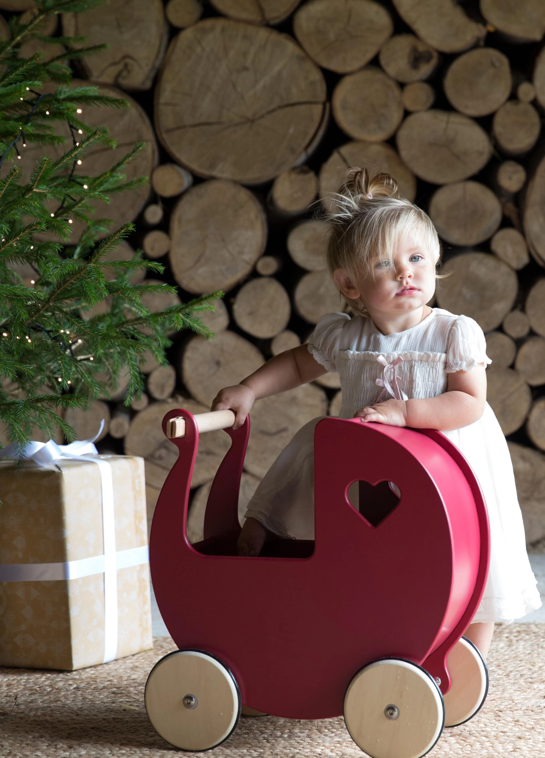 Classic Doll's Pram - 1 Count