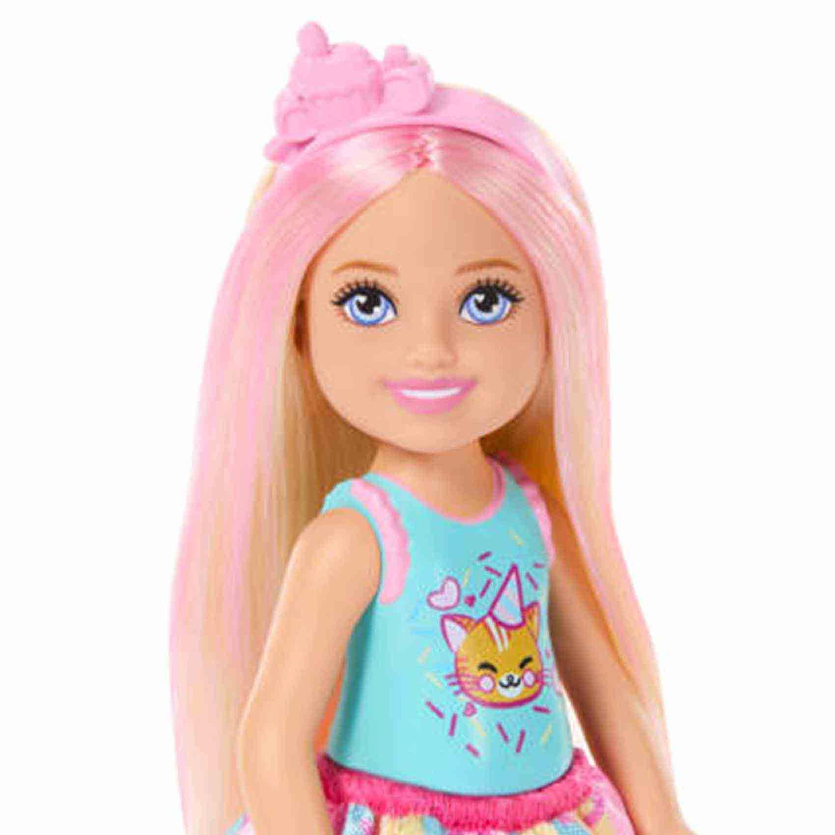 Party Unboxed Chelsea Doll Set - 6 Surprises Colour Changing Ages 3+