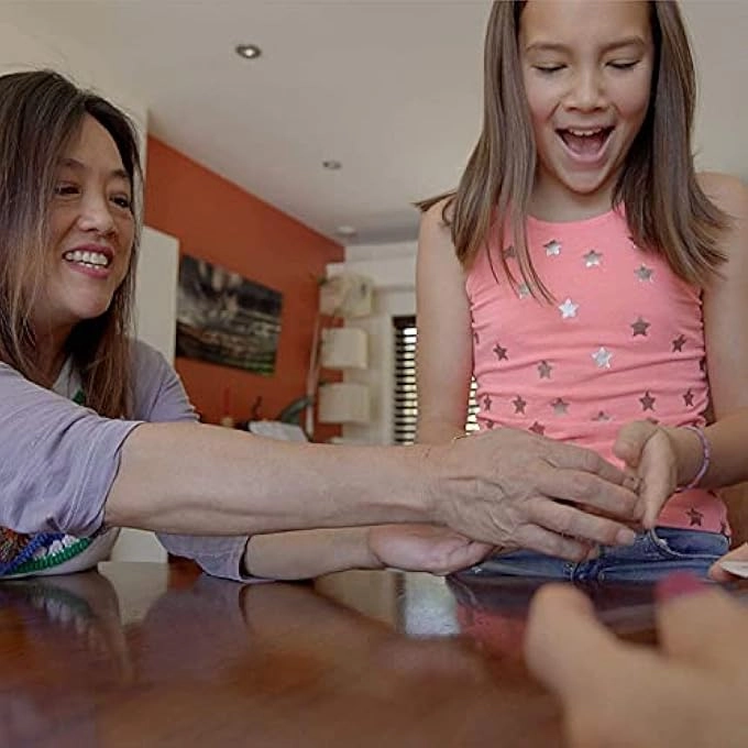 Spot It!: The Mandalorian - Card Game