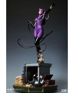XM STUDIOS Cat Woman - DC Comics