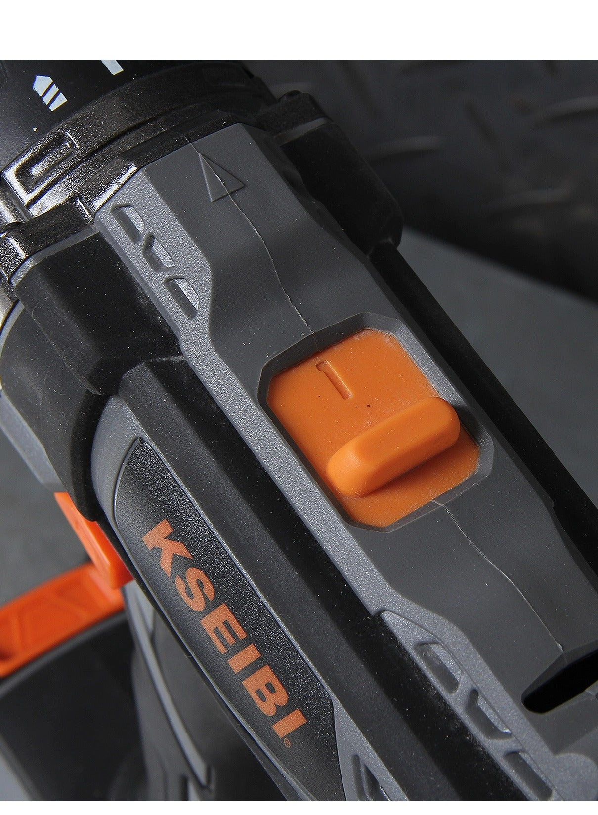 20V-40 - 2.0 Ampere-hour