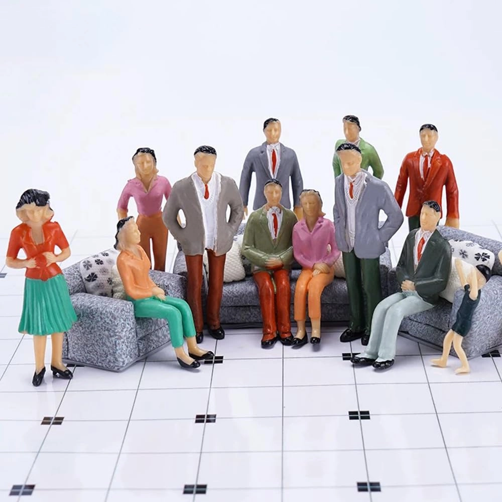 Miniature figures - 14 pcs