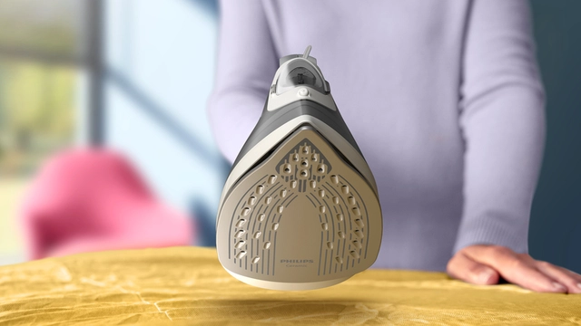 Drip Stop technology to prevent leaking while ironing
