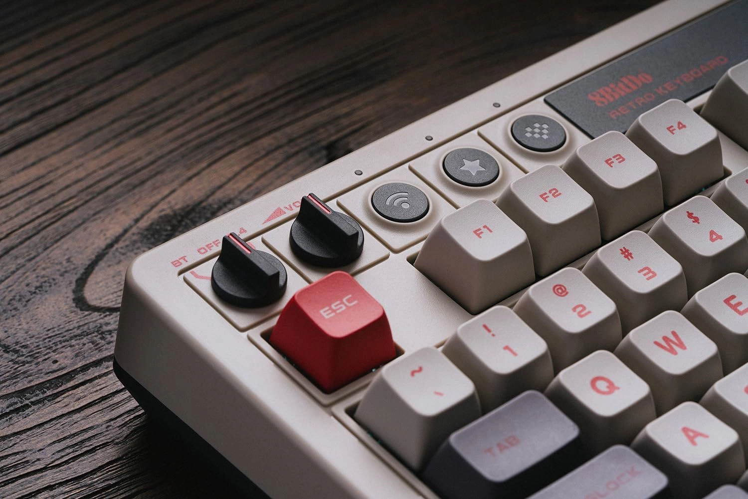 Retro Mechanical Keyboard - Wired/Wireless
