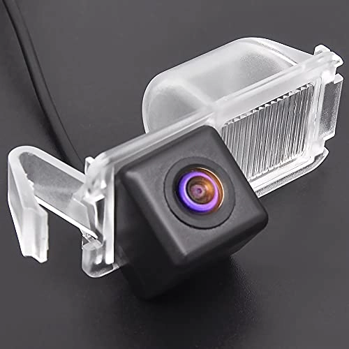 Rear View Reverse Backup Tracks Camera - 728 x 512