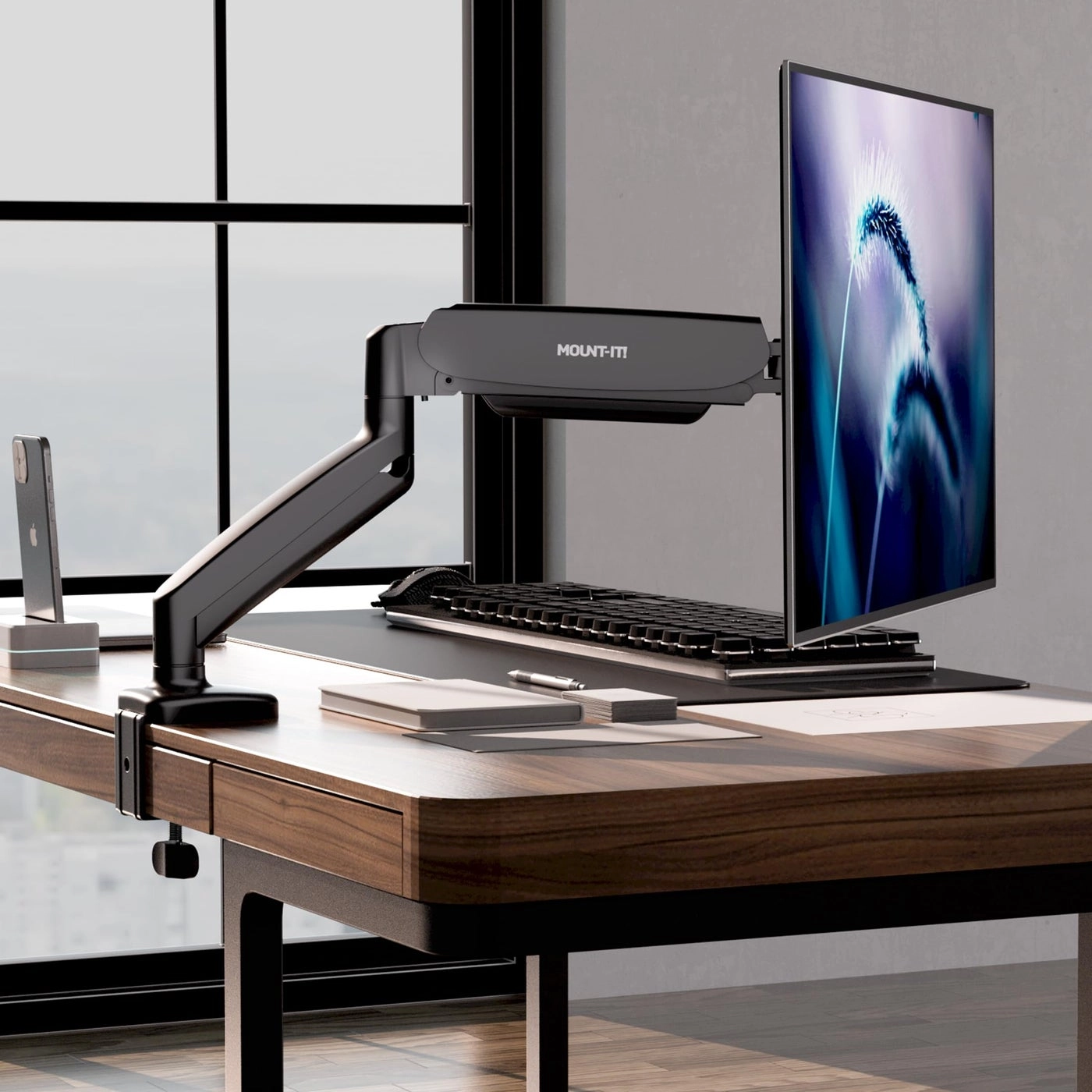 Single Monitor Desk Mount - 32" 75x75mm & 100x100mm