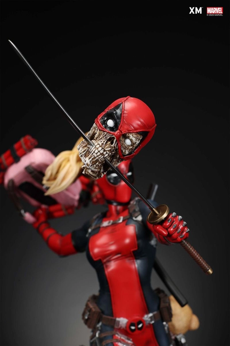Lady Deadpool - 1/4 Scale Polystone Statue