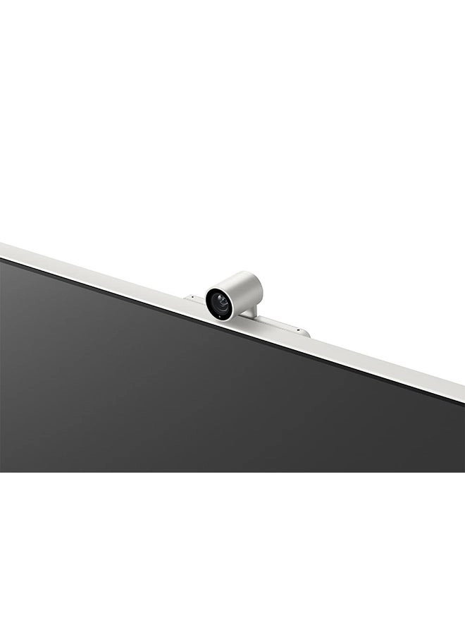 M8 - 3840 X 2160 pixels 32 inch