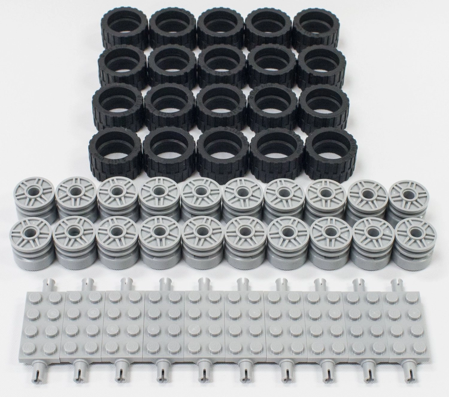 LEGO 24 X 14 Tire - Rubber 20x + Wheel - Light Bluish Grey 20x + 2x4 Technic Axles - Light Bluish Grey 10x