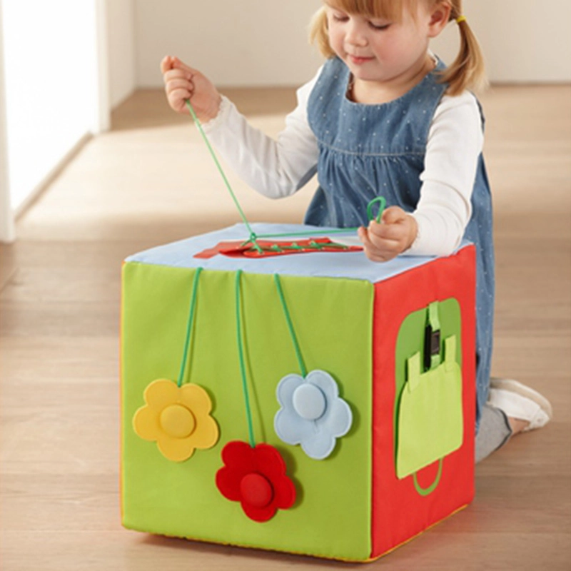 Knibbel Cube - Suitable 3 month & above