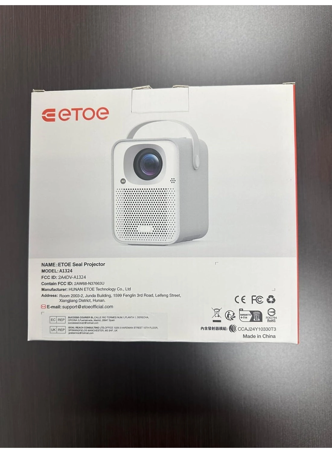 Seal Projector - 500 ANSI Lumens 4K