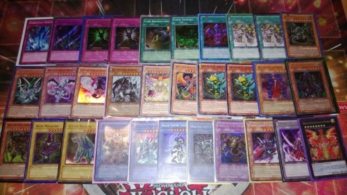 YuGiOh SUPER Mega Lot - 100 pcs