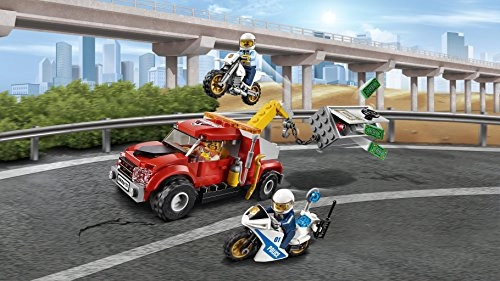City Police Tow Truck Trouble (60137)