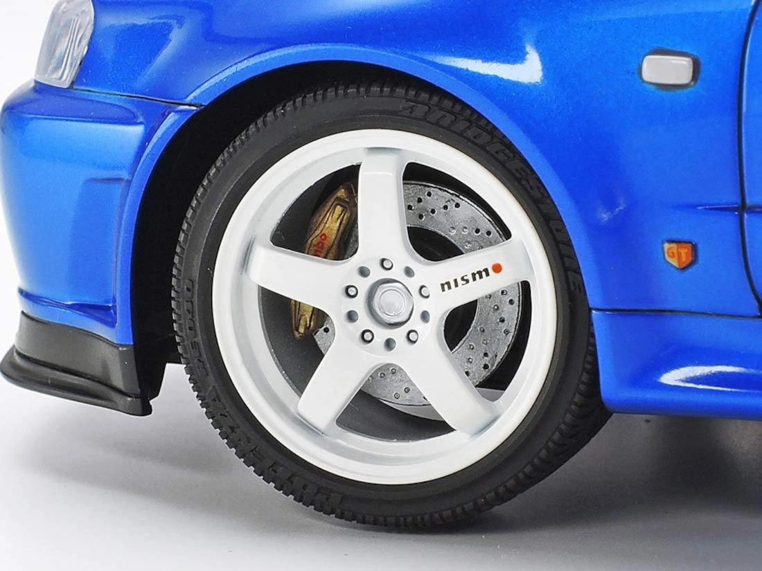 Nissan Skyline GT-R R34 V-Spec II Model Kit (24258) - 1:24