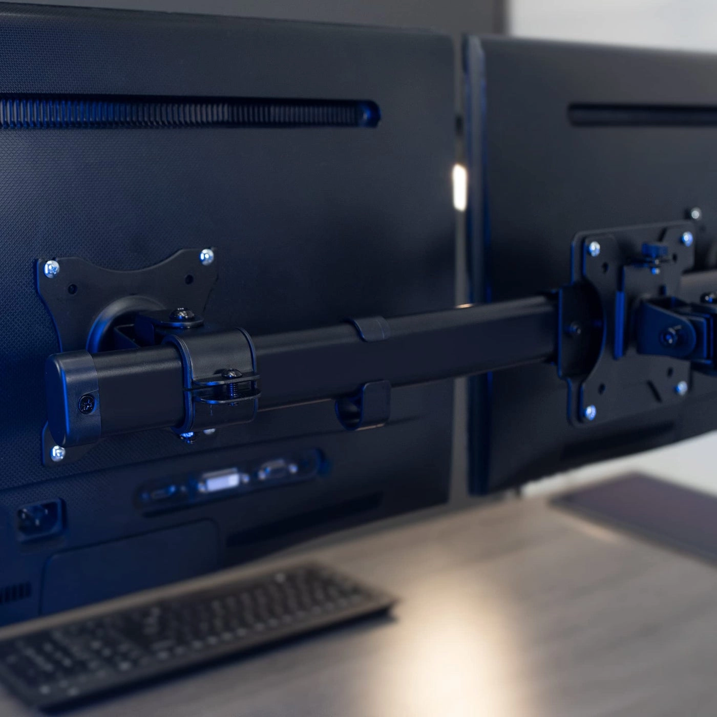 Dual VESA Bracket Adaptor