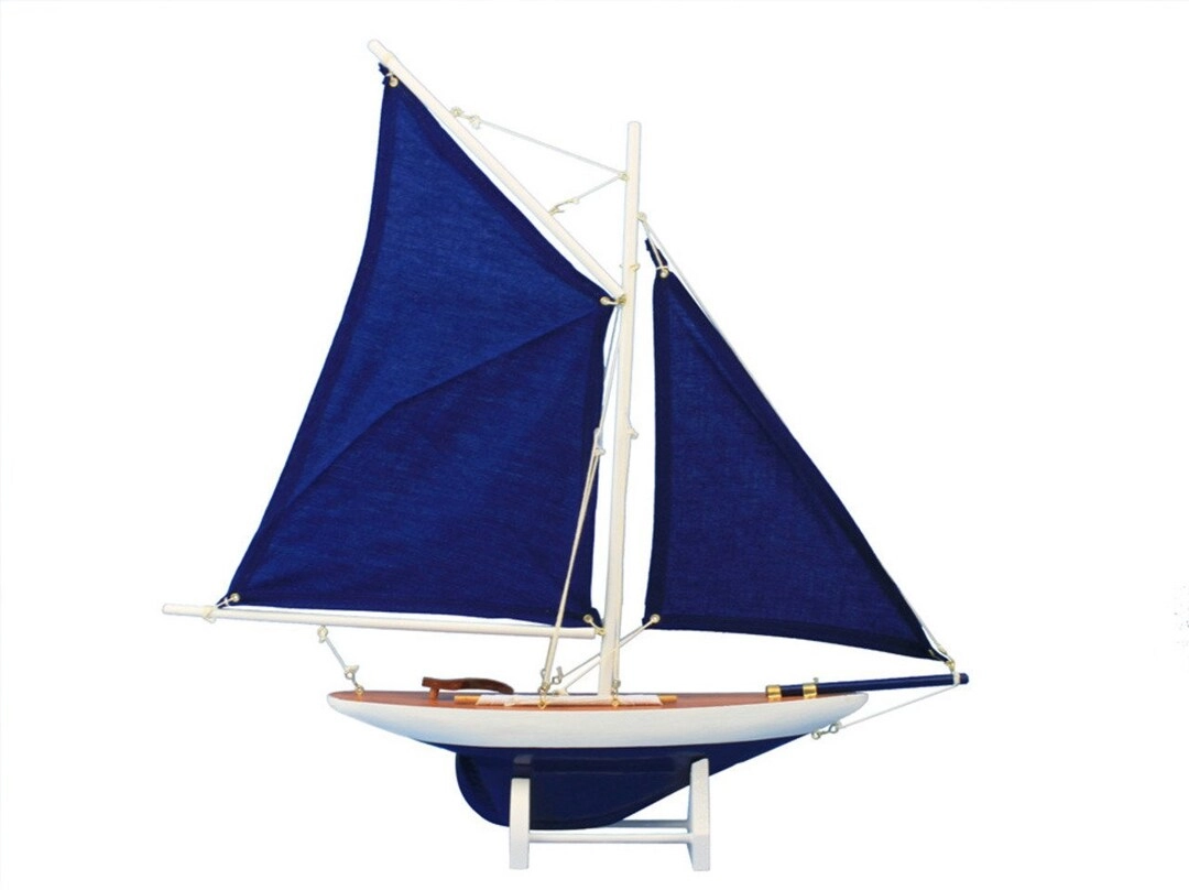 Hampton Nautical Americas Cup Contender - Wooden