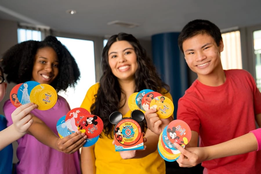 Disney WordARound - Card Game