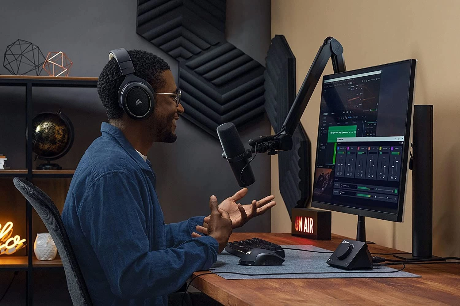 Wave Mic Arm High - 750 mm Vertical Reach 780 mm Horizontal Reach