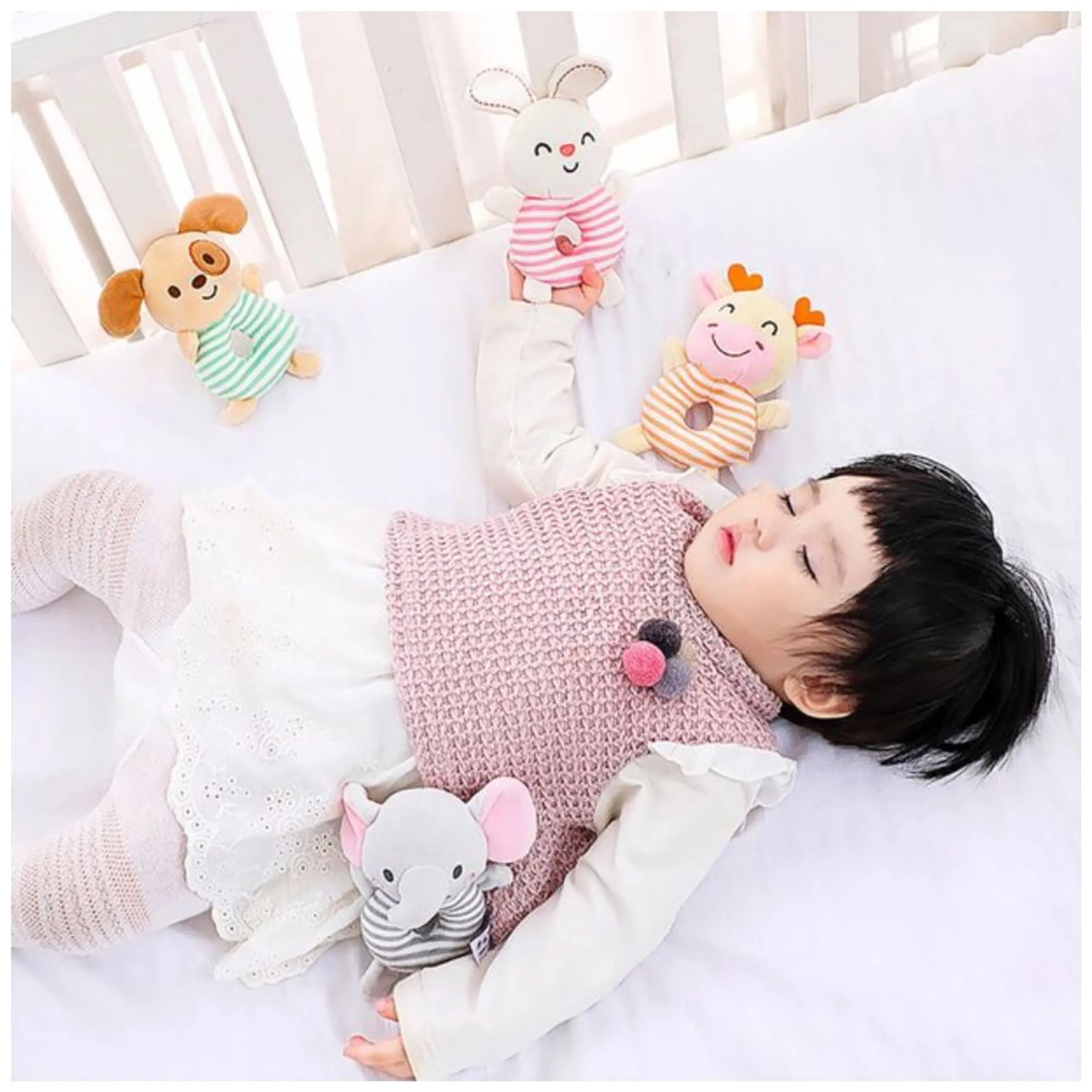 Baby Crib Soft Stuffed Rattle Pacifying Toy - Suitable for 3 months and above